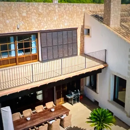 بيت للعطل Casa Getane 33-100 *