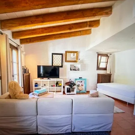 Casa Getane 33-100 Holiday home